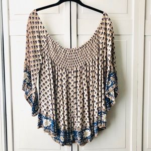 En Creme Flowy Top Size S